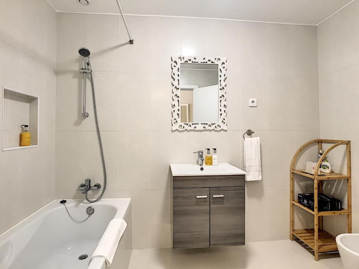 Apartment Lotus By Lovelystay Funchal  Exteriör bild